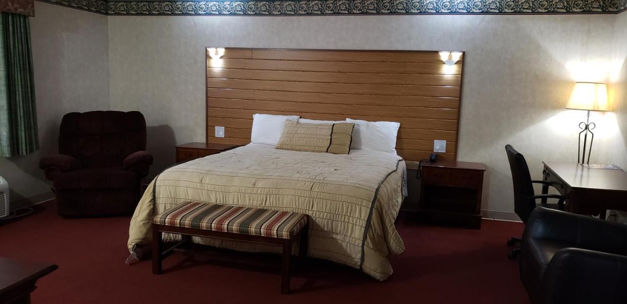 יוריקה ספרינגס Swiss Village Inn מראה חיצוני תמונה