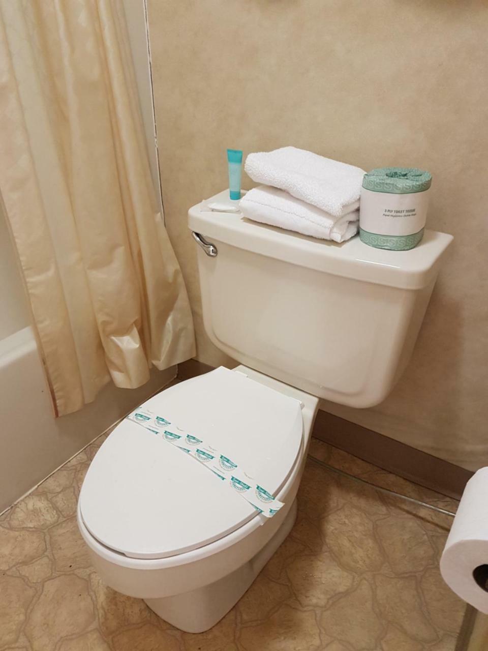 יוריקה ספרינגס Swiss Village Inn מראה חיצוני תמונה